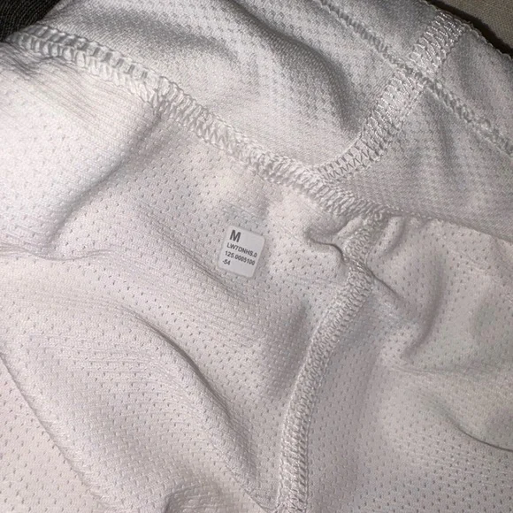 Fast and Free High-Rise Classic-Fit Split Short 3" White - Picture 7 of 8